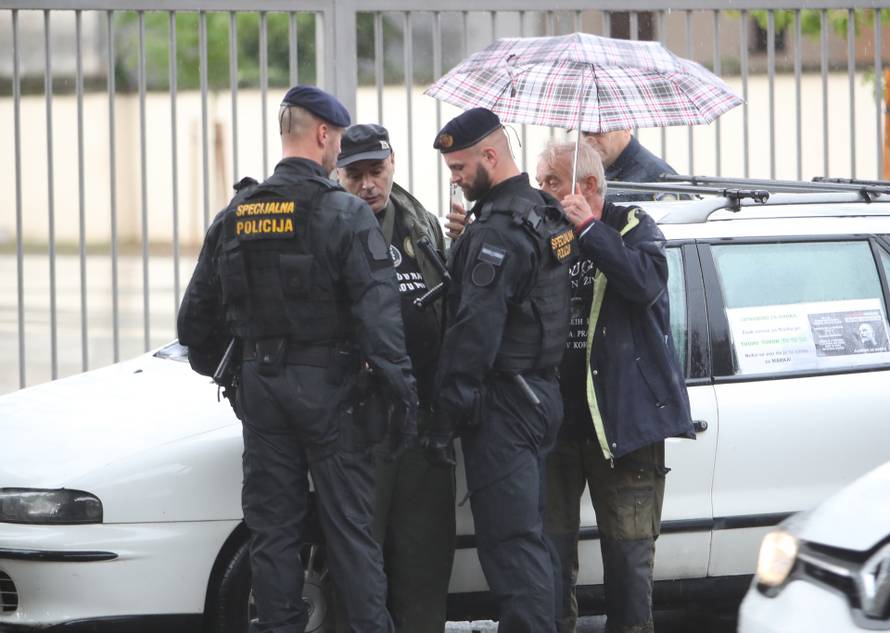 Zagreb: Uoči početka optužnog  vijeća za Marka Franciškovića, okupili su se njegovi istomišljenici  