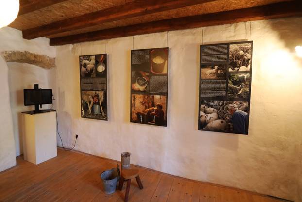 Lubenice, mjesto na Cresu s dva stanovnika