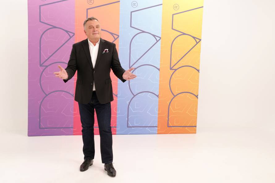 Ovogodišnju Doru vodit će čak dva poznata voditeljska para