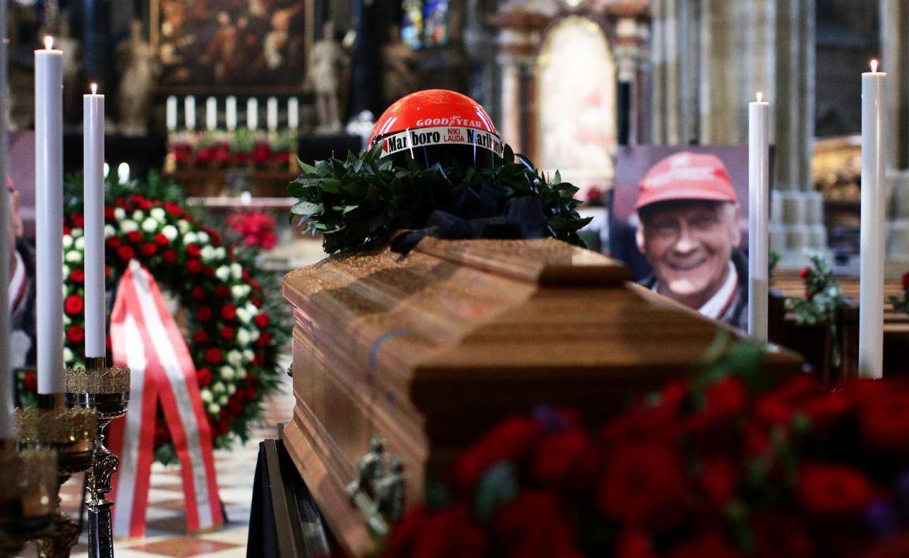 The coffin of Niki Lauda arrives at St Stephen's cathedral in Vienna