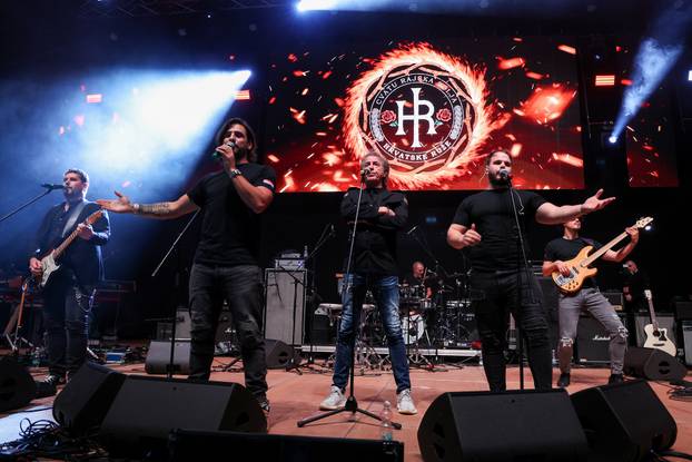 Frankfurt: Hrvatska noć u Suwag Energie Areni