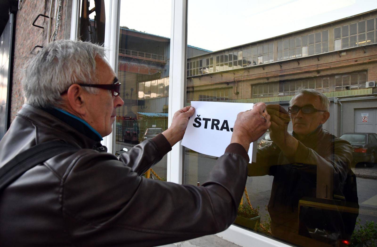 Slavonski Brod: Radnici Äure ÄakoviÄa zapoÄeli sa Å¡trajkom od sedam sati ujutro