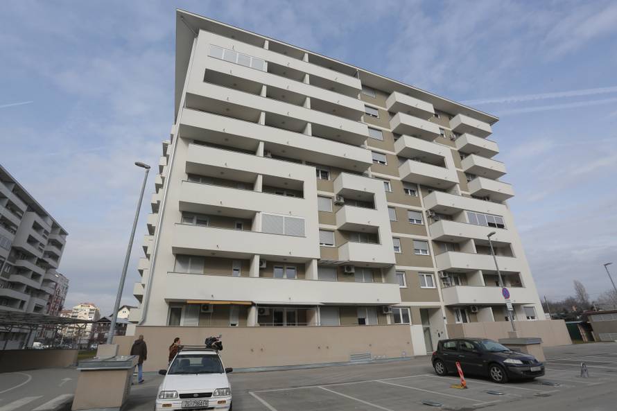 'Imam slomljenu šaku, 13 rana za šivanje, prijelome lubanje'