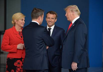 FOTO Kolinda je uvijek lijepo gledala Trumpa, poklonila mu i dres Hrvatske: Tako je ljubazan