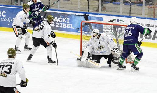 Bravoo, de&ccaron;ki! Hokeja&scaron;i Siska razbili Merano sedam razlike