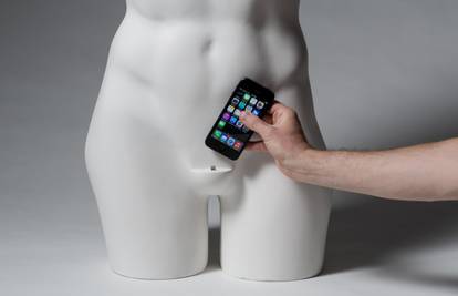 Ovo je najseksi punjač: 'Paul'  čeka da spojite svoj iPhone