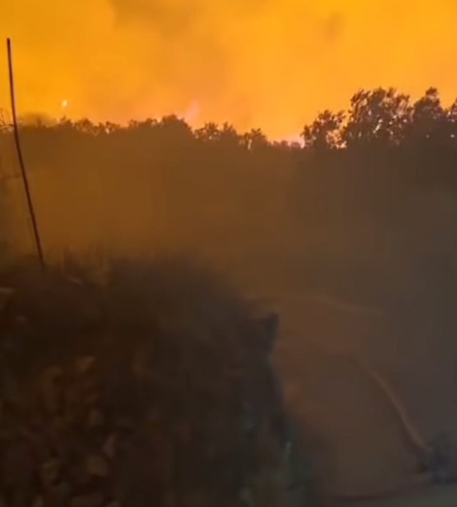 POŽAR NA BRAČU OPET BUKTI Iznad Milne ponovno se digao plamen, šalju i dva kanadera!