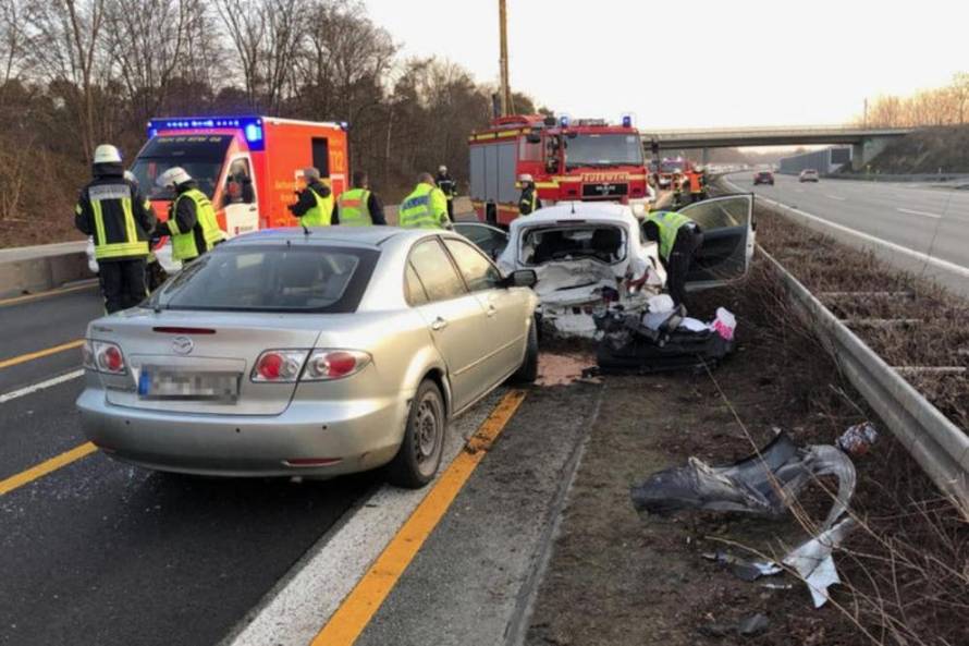 'Na dalekom si putu, pridružit ću ti se da ostarimo zajedno...'