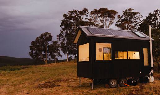 Solarni setovi za svaku lokaciju: Off-grid rješenja za vikendice, kuće i mobilne kućice