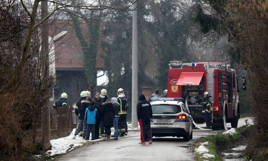 Drama kod Zagreba: Izvukla nepokretnog muža iz požara