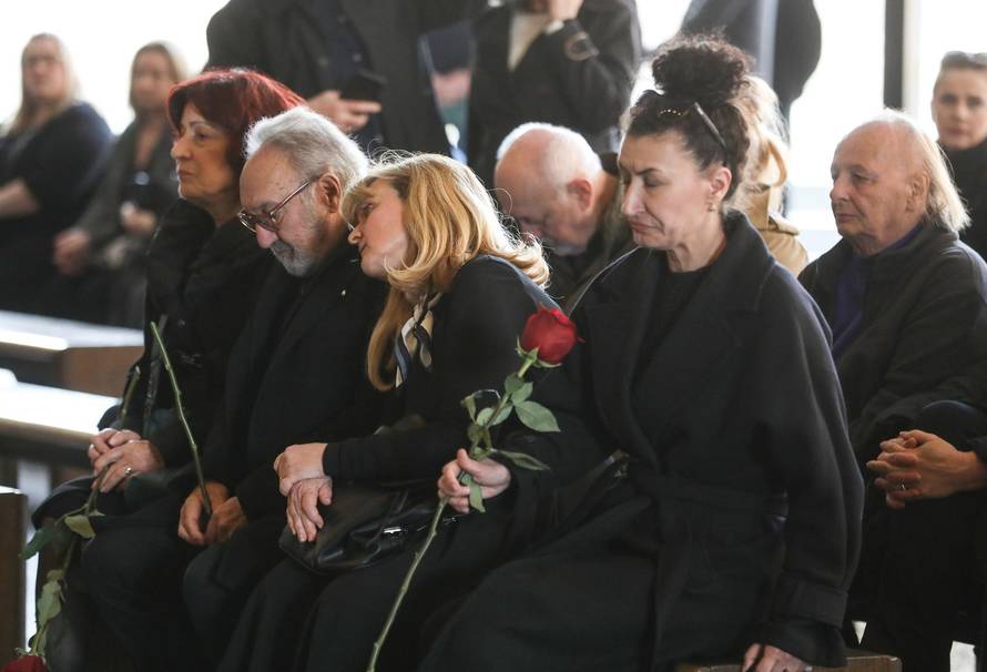 Zagreb: Posljednji ispraćaj Marinka Colnaga na Krematorija
