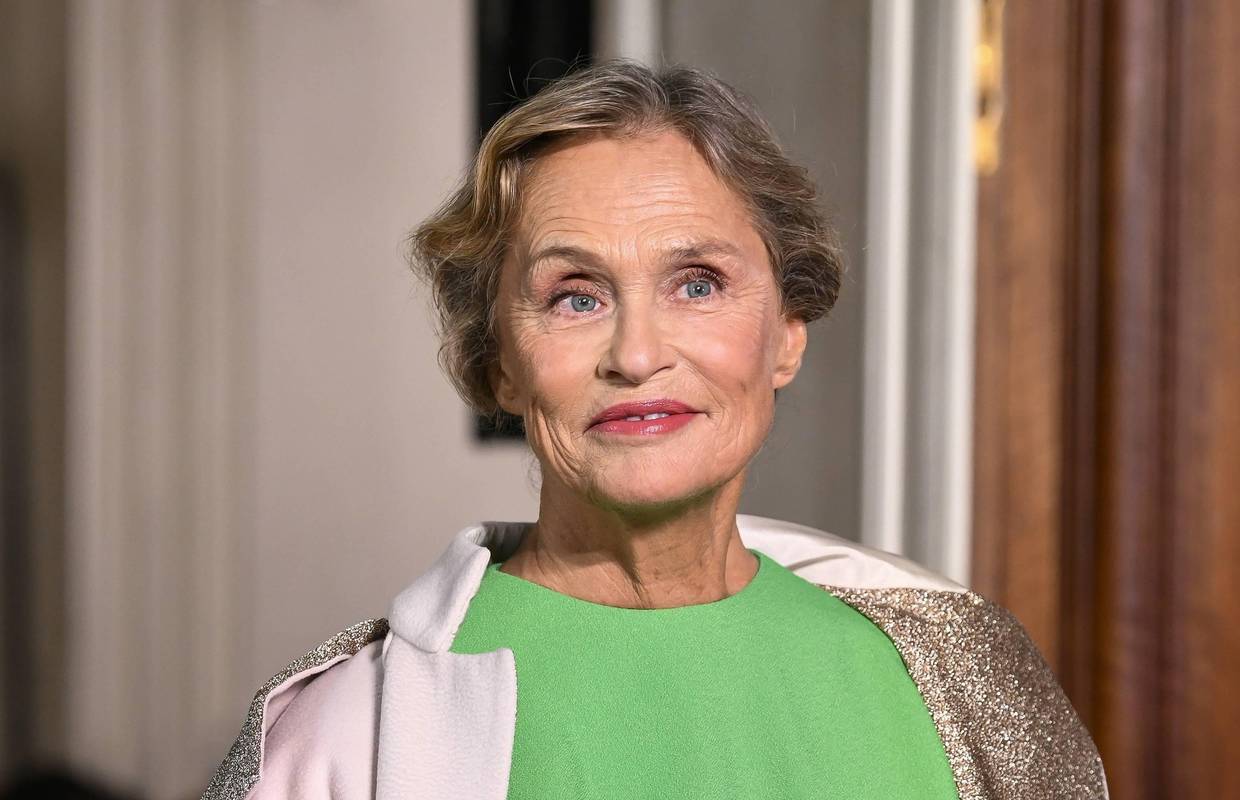 Bivši model Lauren Hutton sa 78 godina u toplesu je pozirala za naslovnicu poznatog časopisa