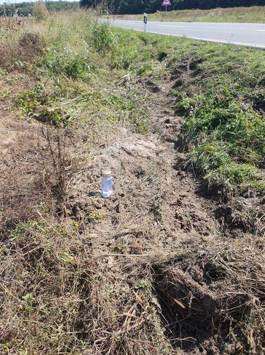 Pijan vozio pa udario u most: Poginuo njegov prijatelj (23)