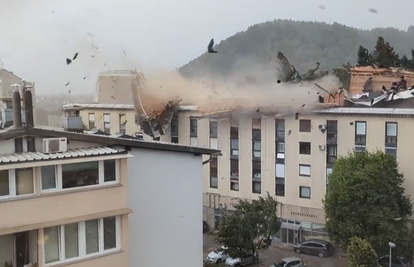 VIDEO Pogledajte kako je olujni  vjetar u Sloveniji nosio krovove