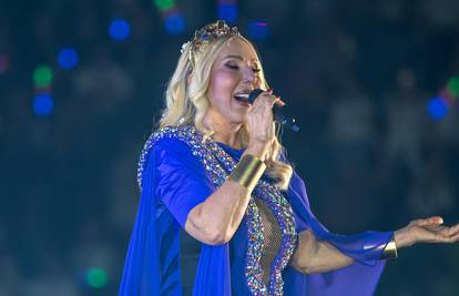 Lepa Brena na svoj je rođendan objavila: 'Svečano otvaramo i peti koncert u Areni Zagreb!'