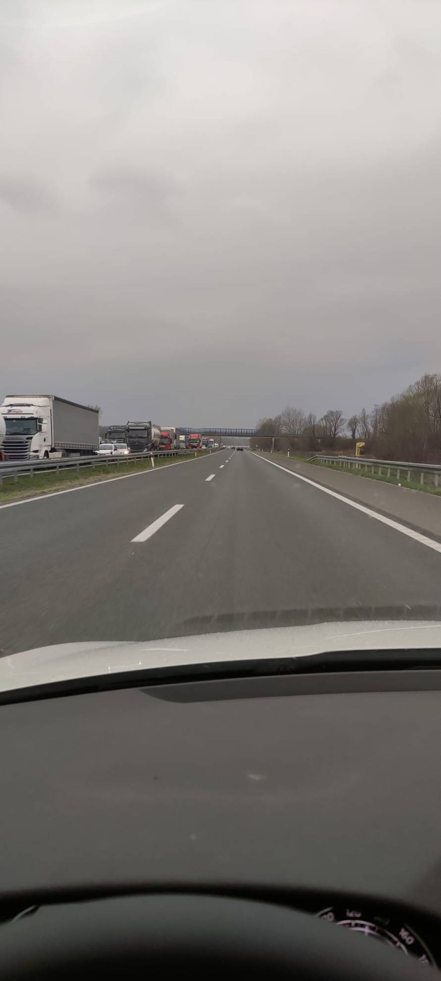 FOTO Užas na A3! Dvoje mrtvih u nesreći kod Novske, zatvorili autocestu: 'Strašno je izgledalo'