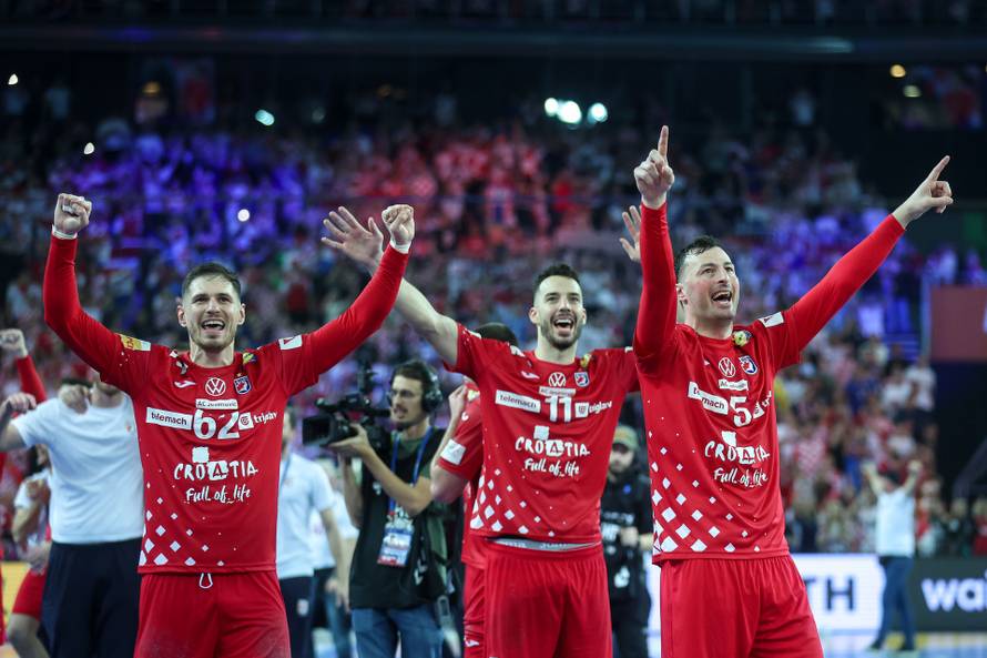 Zagreb: Slavlje rukometaša Hrvatske nakon pobjede nad Francuskom i prolaska u finale Svjetskog prvenstva