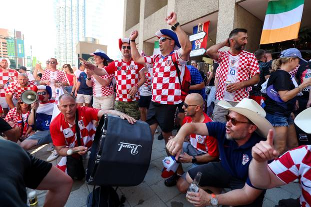 SP 2026 Dallas: Velika povorka hrvatskih navijača u Dallasu uoči utakmice Engleske i Hrvatske na Svjetskom prvenstvu