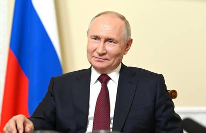 Vladimir Putin: Rusko gospodarstvo raste za pet posto