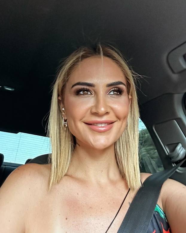 FOTO Trenerica u štiklama ruši barijere i ide u novu avanturu. Nazivaju je 'ženski Fatih Terim'