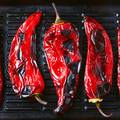 Super trik kako oguliti pečene paprike - kožica spada jako brzo