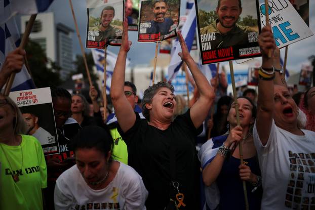 Hostages-prisoners swap deal between Hamas and Israel