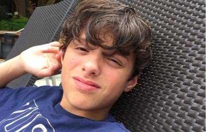 Svi su u šoku, preminula 13- godišnja zvijezda YouTubea