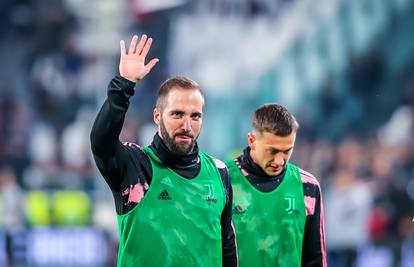 Higuain i Pjanić otišli iz Italije: 'Pipita' mora brinuti za majku