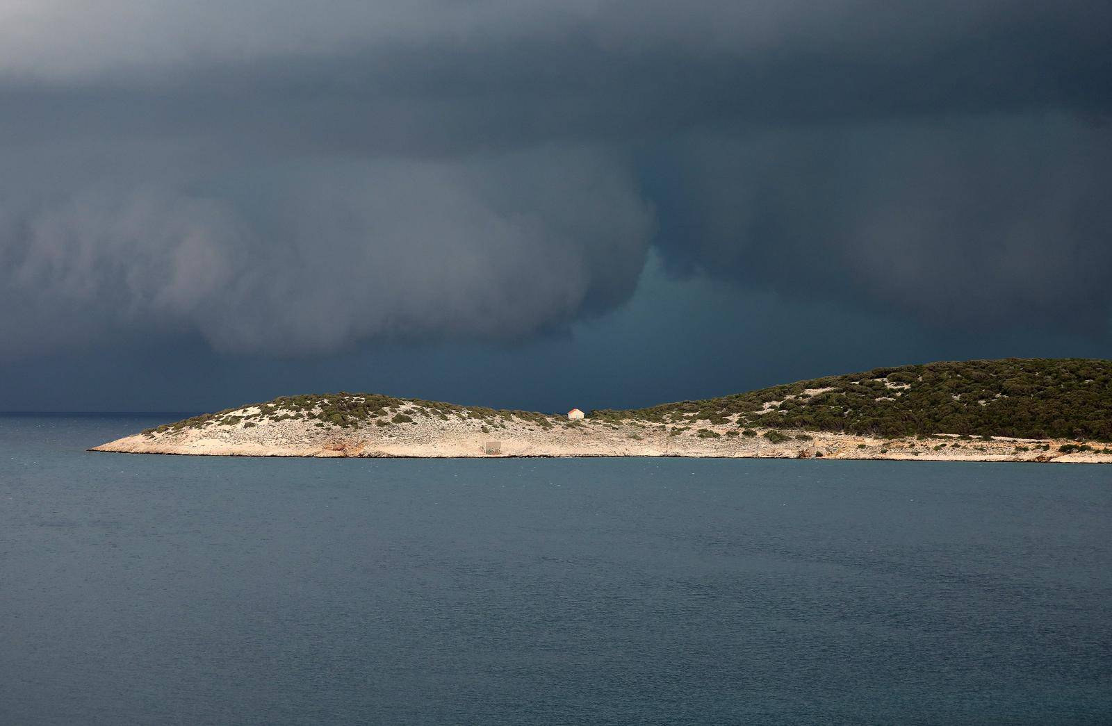 Cres: Olujno nevrijeme na sjevernom Jadranu