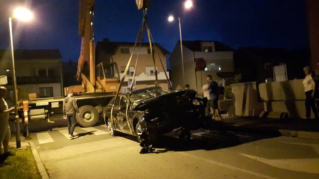 Demolirao Audi: Pijani vozač autom probio betonsku ogradu