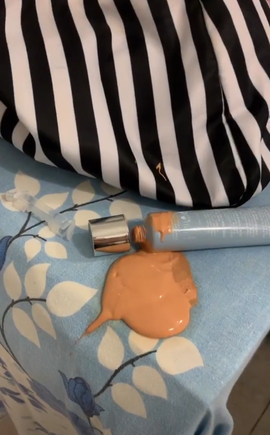 Pleško su prvo hakirali profil, a sad i provalili u apartman: Nisu ništa ukrali, ali su sve uništili...