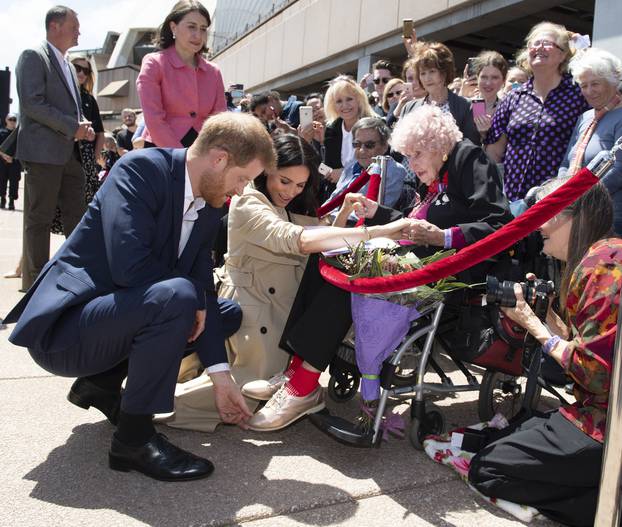 Royal tour of Australia - Day One