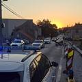 FOTO Dvoje te&scaron;ko ozlije&dstrok;enih u sudaru Mercedesa i motocikla u Zagvozdu: Stvorile su se gu&zcaron;ve