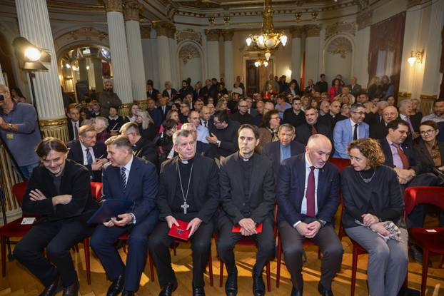 Zagreb: U HNK je održana promocija novog hrvatskog prijevoda Biblije