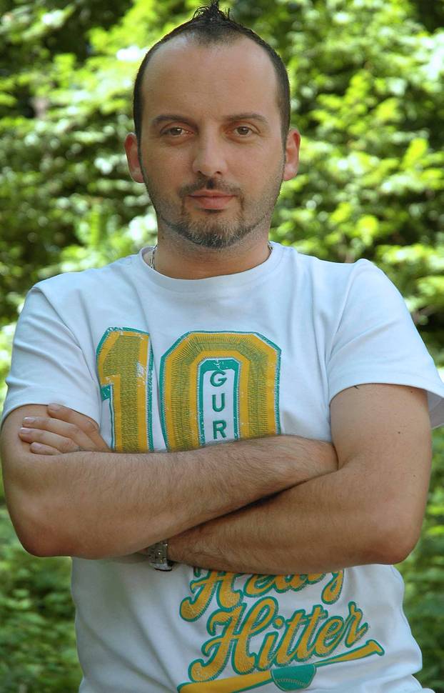 ARHIVA - 2005. Zagreb: Pjevač Tony Cetinski