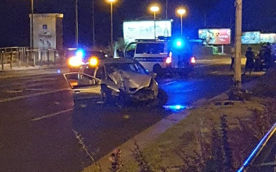 Užas na Aleji Bologne u Zagrebu - autom udario u stup i poginuo