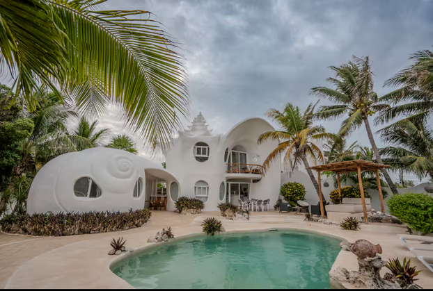 FOTO Čudesna kuća neobičnog oblika izgleda kao da je iz bajke