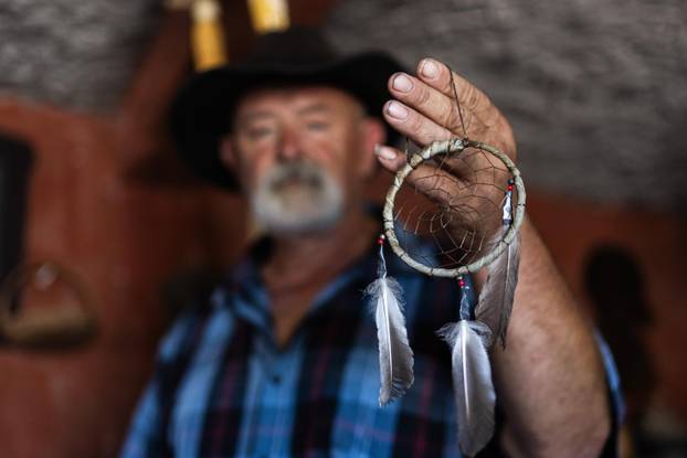 Čapljina: Tihomir Sušac ozgradio indijansko-kaubojski ranč