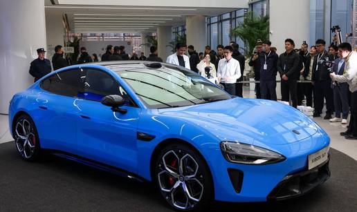 FOTO Ovo je novi Xiaomi SU7  s dosegom od 900 km. Prodali su 15.000 vozila za samo pola sata