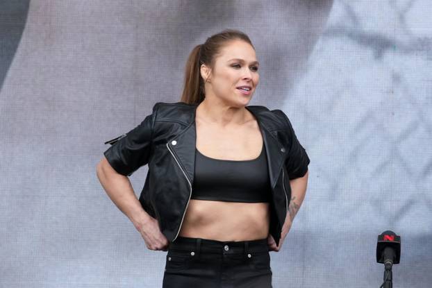 MMA: Rousey vs Carano - Press Conference