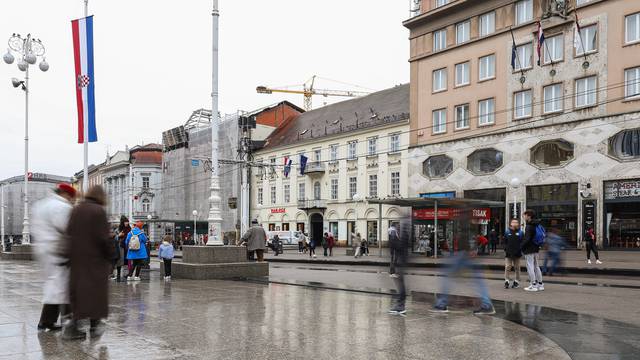 Zagreb: Tmurno jesensko vrijeme u centru grada