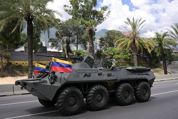 Venezuela holds drills to train citizens in weapon handling