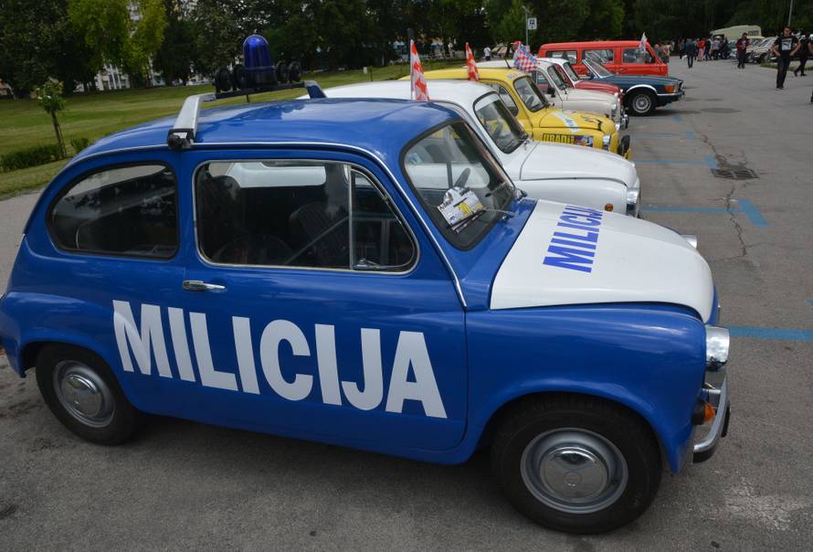 Ide u Njemačku: ‘Za prijatelja u Dortmundu obnovio sam Fiću’