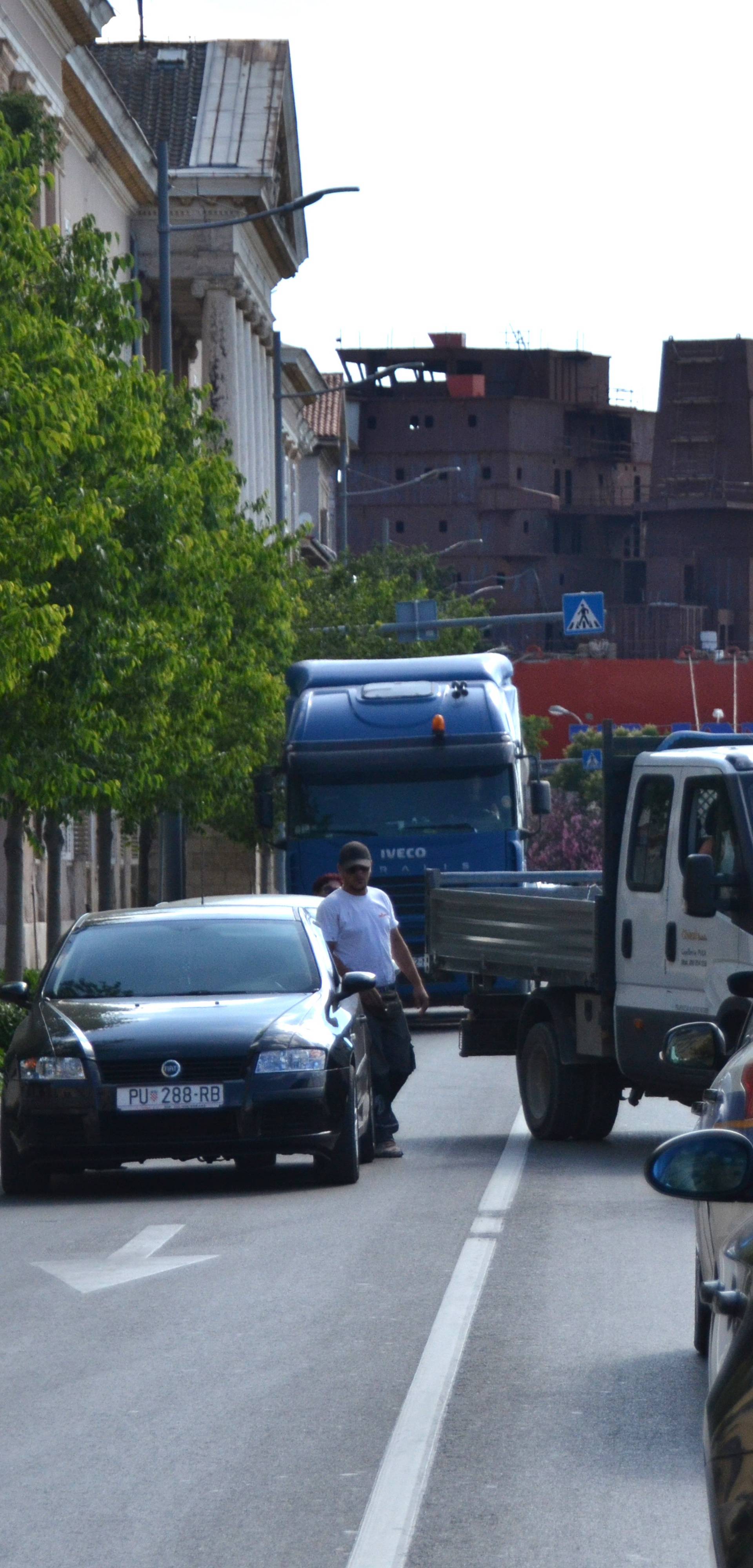 Za niže cijene goriva: Promet stao u Zagrebu, Osijeku, Rijeci