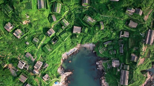 FOTO Napušteno 'selo duhova' u Kini sraslo je s prirodom i postalo prava TikTok atrakcija