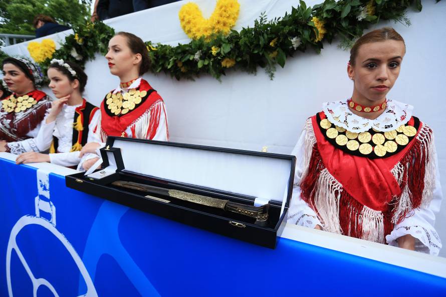 Kolinda u Vukovaru: Želimo sa Srbijom graditi bolje odnose