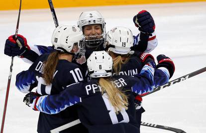 Američke hokejašice u finalu love drugo olimpijsko zlato