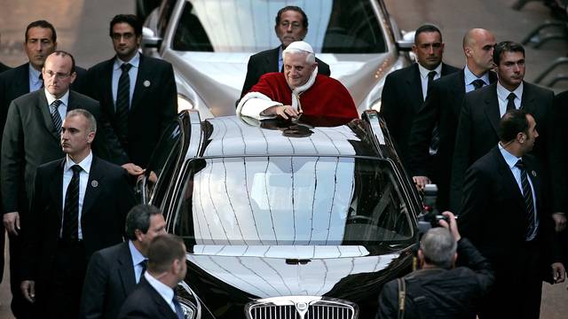 FILE PHOTO: Pope Benedict XVI arrives at Spanish Steps in Rome