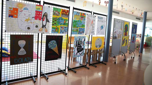 Šibenik: Otvorena izložba dječjih plakata na temu "Klimatske promjene"