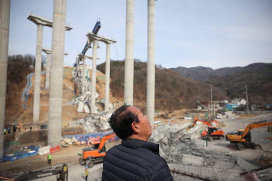 Salvage operation at a collapsed highway construction site in Cheonan
